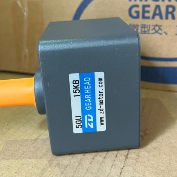 Hộp giảm tốc ZD 5GU15KB